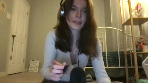 Snapshot of dream1girl_ chatting on March 2025 03:19:01 AM ur dream girl online show from March 2025 03:19:01 AM