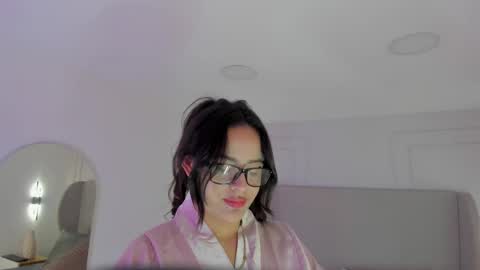 N E N A  online show from October 2025 04:09:02 AM