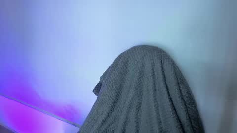 Snapshot of dreambooo_ chatting on May 2026 11:48:01 AM C A M I L A online show from May 2026 11:48:01 AM