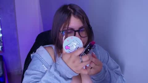 Snapshot of dreambooo_ chatting on May 2026 11:18:02 AM C A M I L A online show from May 2026 11:18:02 AM
