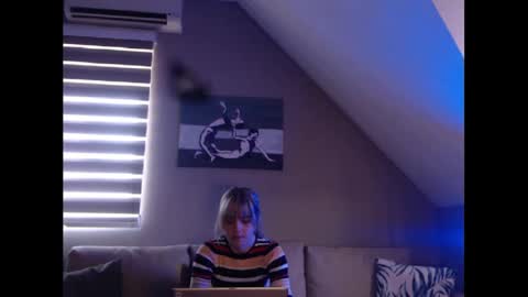 A girl online show from February 2025 08:15:02 AM