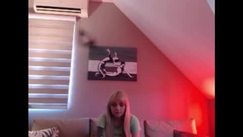 A girl online show from March 2025 08:05:02 AM