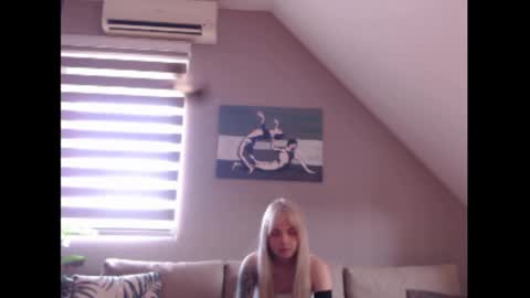 A girl online show from March 2025 10:59:02 AM