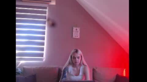 Snapshot of dreamcatcherfantasy chatting on May 2026 07:27:01 AM A girl online show from May 2026 07:27:01 AM