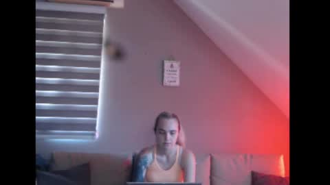 A girl online show from July 2026 07:51:02 AM