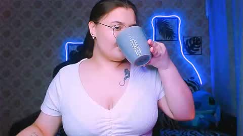 dreamforyoue2 online show from November 2025 04:29:02 PM