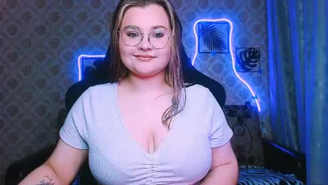 dreamforyoue2 online show from May 2026 05:31:02 PM