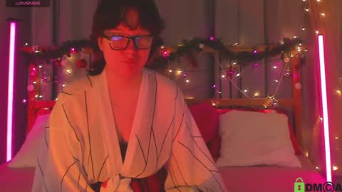 Snapshot of dreamgirllove chatting on December 2024 01:29:01 AM Billy online show from December 2024 01:29:01 AM