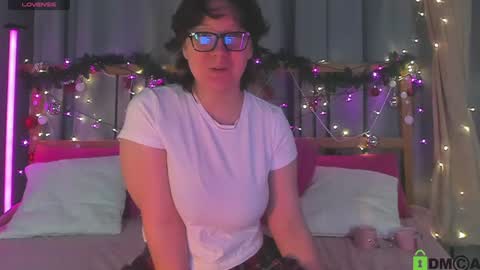 Snapshot of dreamgirllove chatting on January 2025 02:11:02 AM Billy online show from January 2025 02:11:02 AM