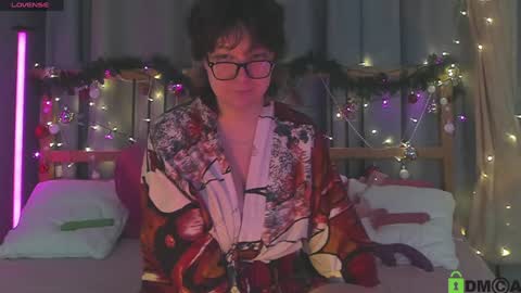 Snapshot of dreamgirllove chatting on January 2025 01:32:01 AM Billy online show from January 2025 01:32:01 AM