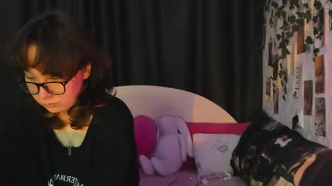 Snapshot of dreamgirllove chatting on September 2025 04:14:02 AM Billy online show from September 2025 04:14:02 AM