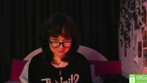 Snapshot of dreamgirllove chatting on September 2025 09:18:01 PM Billy online show from September 2025 09:18:01 PM