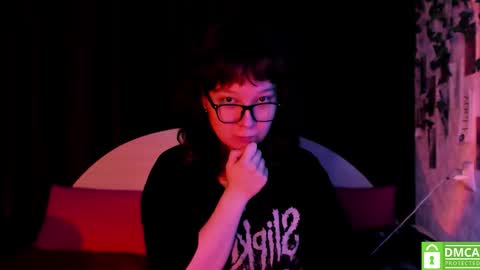 Snapshot of dreamgirllove chatting on October 2025 09:04:01 PM Billy online show from October 2025 09:04:01 PM