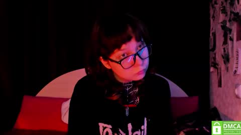 Snapshot of dreamgirllove chatting on October 2025 02:02:05 AM Billy online show from October 2025 02:02:05 AM