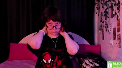 Snapshot of dreamgirllove chatting on November 2025 03:38:01 AM Billy online show from November 2025 03:38:01 AM