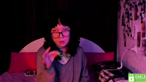 Snapshot of dreamgirllove chatting on December 2025 09:43:01 PM Billy online show from December 2025 09:43:01 PM