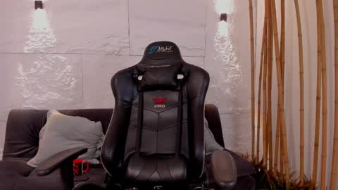 cris online show from February 2025 03:14:01 PM