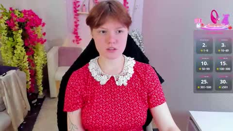 Luna online show from September 2025 08:45:02 PM