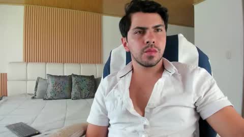 Diego online show from November 2025 06:31:02 PM