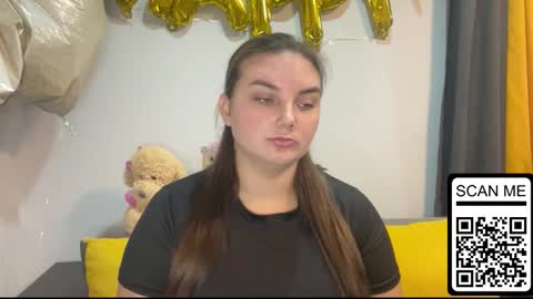 Mila online show from September 2025 03:15:01 PM