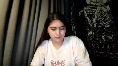 Snapshot of dreamycreamyst chatting on January 2025 11:23:01 PM dreamycreamyst online show from January 2025 11:23:01 PM