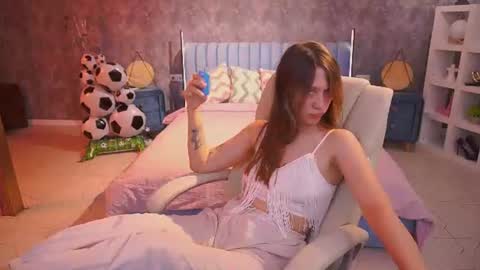 Snapshot of dreamylinaaa chatting on July 2026 07:09:01 PM Lina online show from July 2026 07:09:01 PM