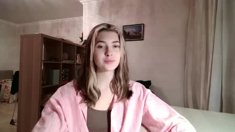 Snapshot of dremazwahlen chatting on February 2026 03:30:02 PM Dia online show from February 2026 03:30:02 PM