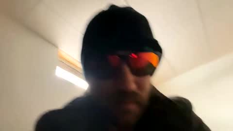 drewlaturnas91 online show from April 2026 08:00:02 PM