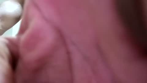 Snapshot of drey40 chatting on May 2026 04:00:01 PM drey40 online show from May 2026 04:00:01 PM