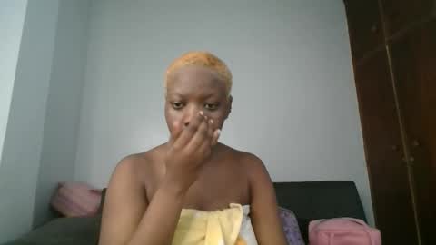 Kimberly online show from November 2025 08:14:02 AM