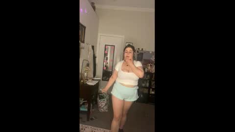 Drippy kitty  online show from February 2026 01:36:01 PM