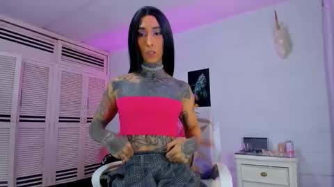 drippyorlove online show from December 2025 07:41:02 PM