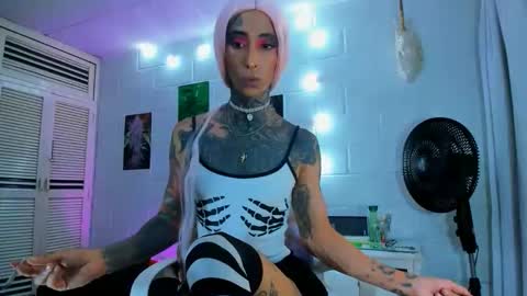 Snapshot of drippyorlove chatting on February 2026 09:37:02 PM drippyorlove online show from February 2026 09:37:02 PM