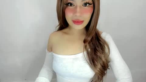 miss. Erika online show from October 2025 07:28:02 AM