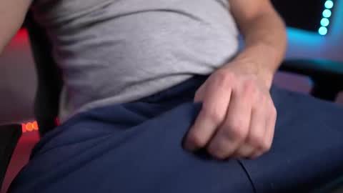 Snapshot of drok chatting on November 2025 04:01:02 AM Drok online show from November 2025 04:01:02 AM