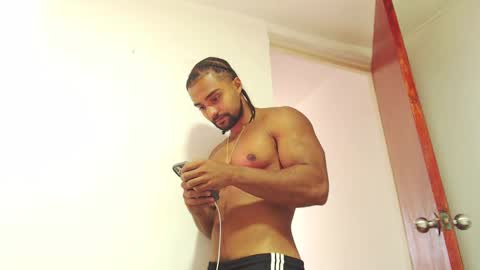 S.K..maorisa98 VIDEOS SEXHARD PPBOY 55TASTEPROTEIN online show from March 2025 02:18:01 PM