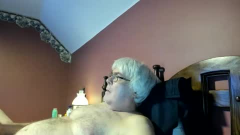 Snapshot of dug38 chatting on May 2026 02:07:02 AM Doug online show from May 2026 02:07:02 AM