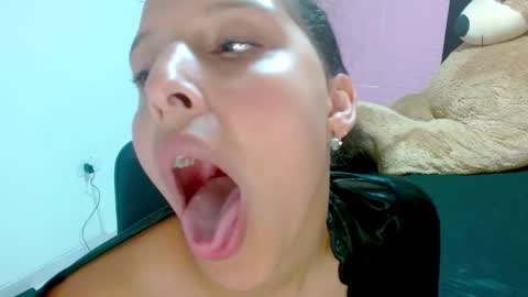 dulce1609 online show from February 2025 01:45:02 AM