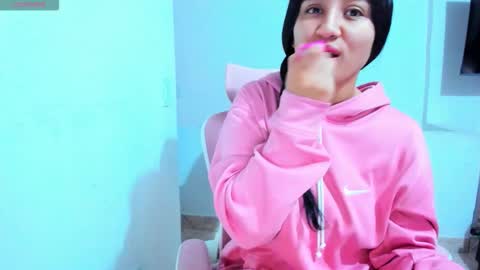 Dulce  online show from September 2025 01:02:01 PM