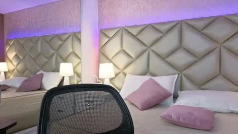    Monday 5-2 am From Tuesday to Friday5-1 am Colombia time online show from September 2025 07:02:02 PM