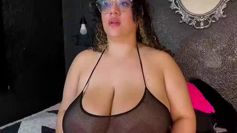 Snapshot of dulce_lf chatting on February 2026 03:20:01 PM DULCE LF online show from February 2026 03:20:01 PM