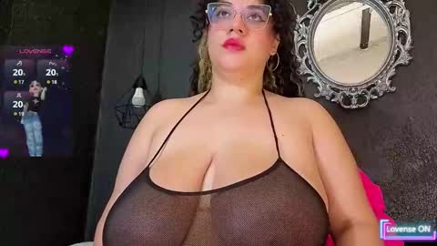 Snapshot of dulce_lf chatting on February 2026 02:04:02 PM DULCE LF online show from February 2026 02:04:02 PM