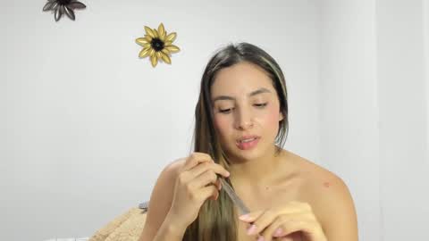 Snapshot of dulce_roberts_ chatting on January 2025 05:25:02 AM Dulce online show from January 2025 05:25:02 AM