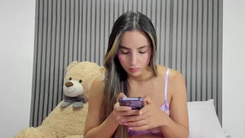 Snapshot of dulce_roberts_ chatting on March 2025 01:50:02 PM Dulce online show from March 2025 01:50:02 PM