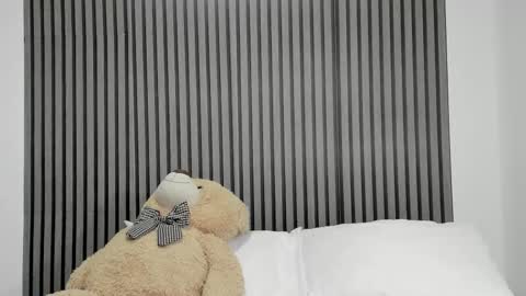 Snapshot of dulce_roberts_ chatting on October 2025 01:23:02 PM Dulce online show from October 2025 01:23:02 PM