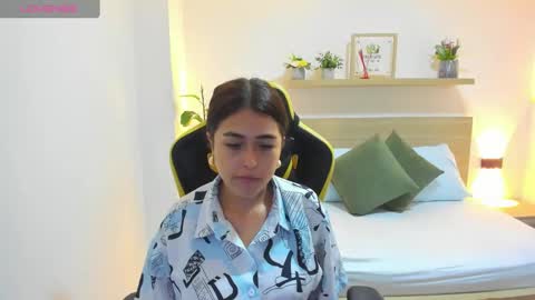Snapshot of dulce_victoriaa_ chatting on March 2025 12:22:02 PM V I C T O R I A online show from March 2025 12:22:02 PM