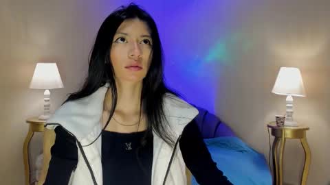 Call Me Candy     ONLINE GTM -5 7001400 online show from November 2025 12:06:01 PM