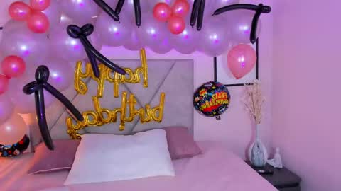 Dulcee Garcia online show from September 2025 08:30:02 PM