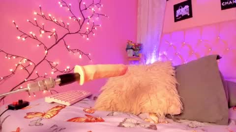 DulceGirl online show from September 2025 06:55:02 PM