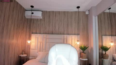 Dulce  online show from November 2025 11:34:02 AM